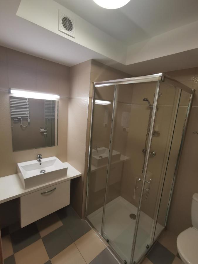 Osrodek Wczasowy Medyk Pum Aparthotel Dziwnów Eksteriør bilde